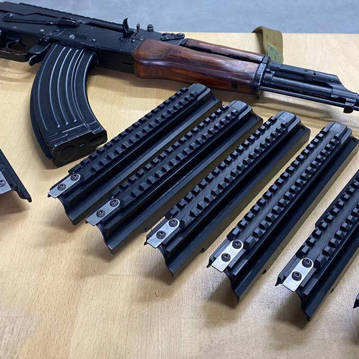 Кришка ствольної коробки з планкою Пікатінні для АК